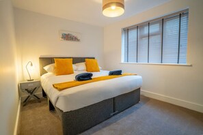 2 多间卧室、熨斗/熨衣板、免费 WiFi、床单