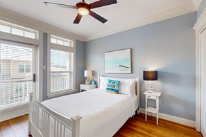 3 bedrooms, Internet, bed sheets