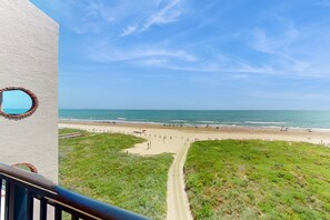 On the beach - Updated, Top Floor, Oceanfront, Suntide II (South Padre Island)
