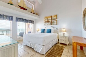 2 bedrooms, internet, bed sheets - Updated, Top Floor, Oceanfront, Suntide II (South Padre Island)