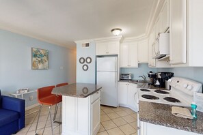 Fridge, microwave, oven, stovetop - Relaxing Beachfront Condo w/ Pool & Hot Tub (Galveston)