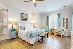 2 Schlafzimmer, Verdunkelungsvorhänge, kostenloses Internet, Bettwäsche