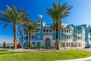 Exterior - Luxurious New Condo | Steps to Beach, Pool & On-Site Dining (Port Aransas)