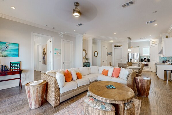 TV, DVD player - Luxurious New Condo | Steps to Beach, Pool & On-Site Dining (Port Aransas)