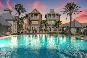 A heated pool - Luxurious New Condo | Steps to Beach, Pool & On-Site Dining (Port Aransas)
