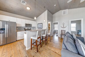 Interior - View port A from the deck, short drive to beach (Port Aransas)