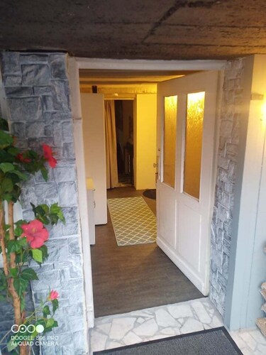 Ferienwohnung Sleeps 6 with Whirlpool