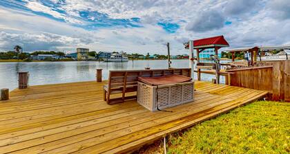 Copano Bayfront Haven | Dock | 7 Miles to Rockport Beach