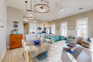 Dining - Palmilla Paradise with Balconies & Gulf View | Walk to Beach & Pool (Port Aransas)