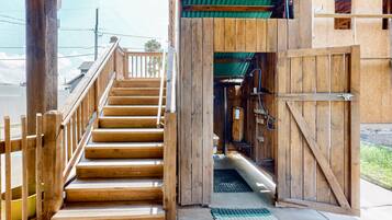 Enceinte de lâhĂ©bergement