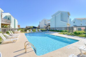 Pool - Unique Dog-Friendly Beach House w/ Deck & Gulf Views (Port Aransas)