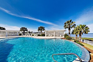 Pool - Beachy house with private dock, pool access, central AC & outdoor shower (Rockport)