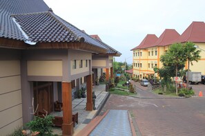 Exterior - Ciptaningati Batu (Batu)