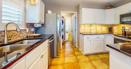 Festive Beach Retreat | Large Deck & Lovely Views | Walk 2 Blocks to the Gulf