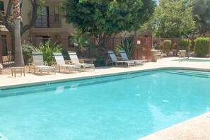 Pool - Stylish & Spacious Condo with Pool, Spa & Gym | Minutes to Golf (Scottsdale)