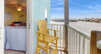 Fortuna Bay Canalside Condo | Water-View Balcony & Dock | Minutes to Beach