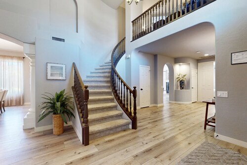 Spectacular 3,900-square-foot home with heated pool & putting green