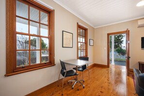 Premium Studio | Living area | 40-inch LCD TV with digital channels, TV - Telegraph Station (Gulgong)