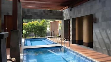 Piscine extérieure