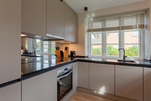 Kühlschrank, Ofen, Geschirrspüler