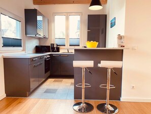 Fridge, microwave, oven, dishwasher