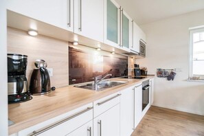 Køleskab, mikrobølgeovn, ovn, opvaskemaskine