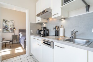 Kühlschrank, Mikrowelle, Geschirrspüler