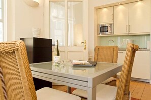 Dining - Villa Artemis, 06 Argos (Heringsdorf)