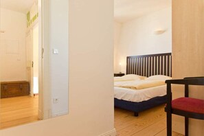 2 chambres, coffres-forts dans les chambres, Wi-Fi, draps fournis