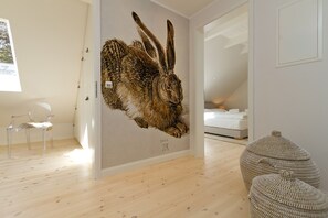 6 bedrooms, in-room safe, travel cot, WiFi