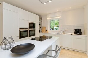 Fridge, microwave, oven, dishwasher - Vacation cottage Adlerhorst (Heringsdorf)