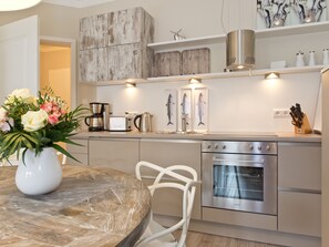 Fridge, oven, dishwasher, coffee/tea maker - Dünenpalais, App. 04 (Heringsdorf)