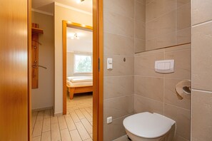 Unclassified image, 3 of 15, button