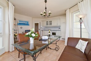 Nicht klassifiziertes Bild, 2 von 16, Schaltfläche