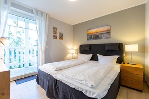 2 bedrooms, in-room safe, WiFi, bed sheets