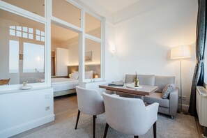 1 bedroom, in-room safe, WiFi, bed sheets