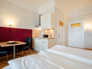 1 bedroom, in-room safe, WiFi, bed sheets - Villa Dora, App. 08, Germany (Heringsdorf)