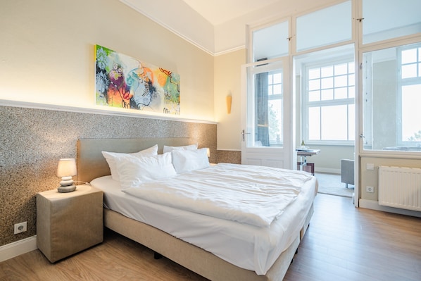 1 bedroom, in-room safe, WiFi, bed sheets