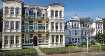 Villa Artemis, 07 Delphi