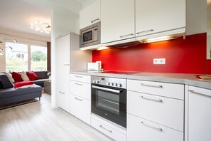 Køleskab, mikrobølgeovn, ovn, opvaskemaskine