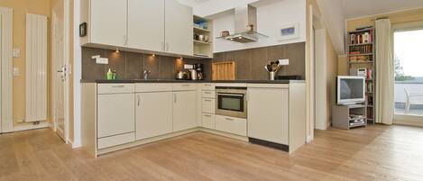 Fridge, microwave, oven, dishwasher