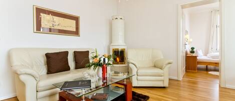 Télévision, cheminée