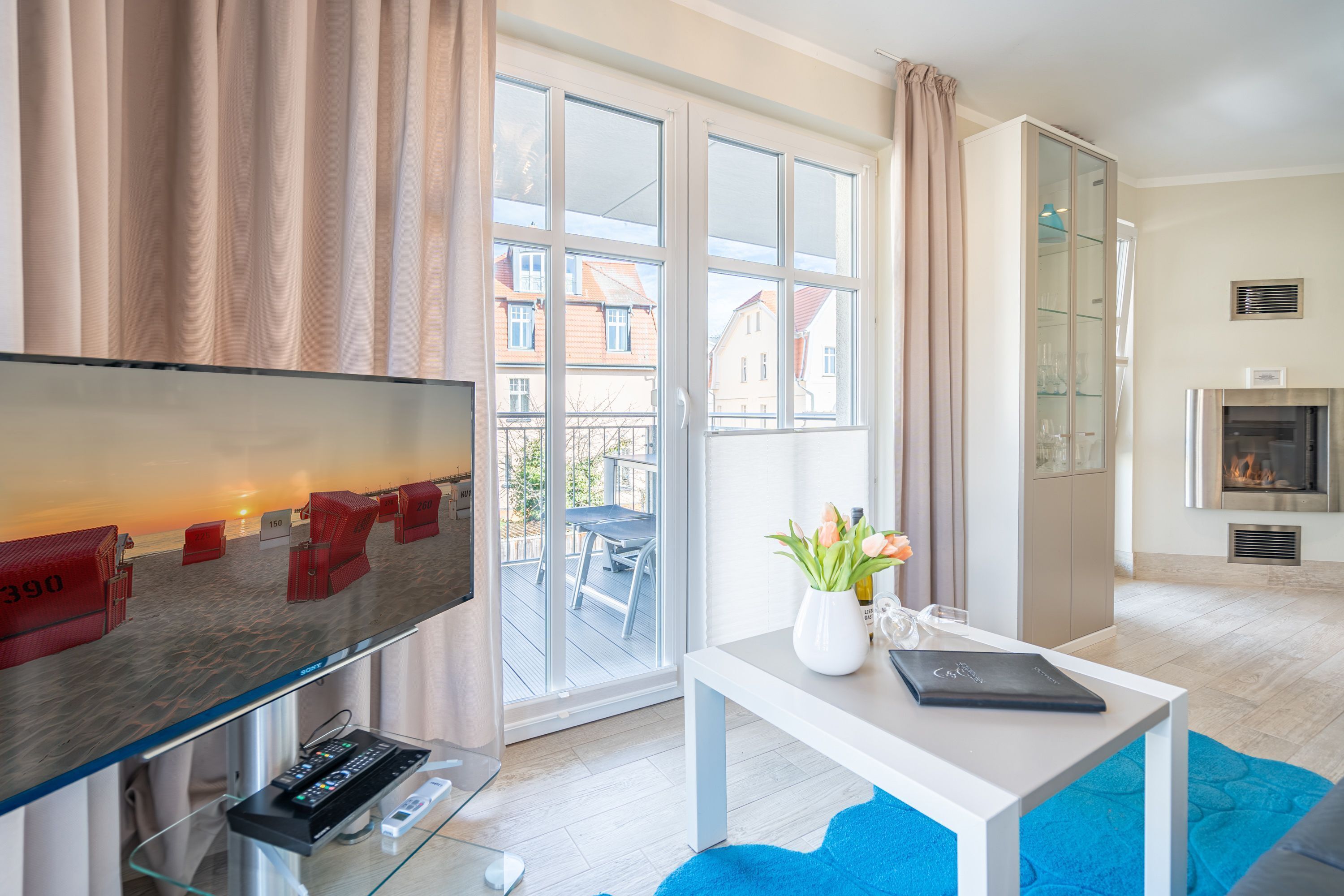Fernseher, Kamin