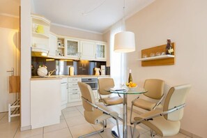 Fridge, microwave, oven, dishwasher - Villa Estrelia, apt. 1 (Heringsdorf)