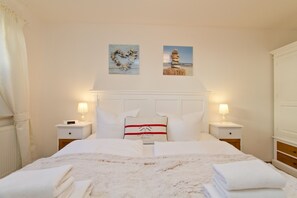 2 chambres, coffres-forts dans les chambres, Wi-Fi, draps fournis