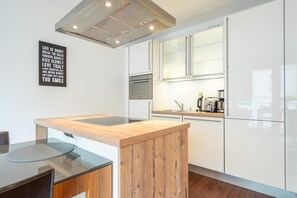 Fridge, microwave, dishwasher - Villa Limora, apt. 04 (Heringsdorf)