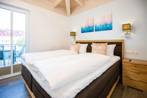 2 bedrooms, in-room safe, WiFi, bed sheets - Domizil Meerzeit, App. 5 (Heringsdorf)