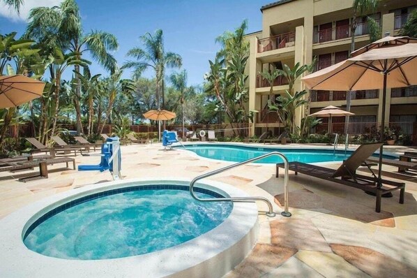 Indoor pool, outdoor pool - Boca Suites Deerfield Beach, Surestay Collection by Best Western FL (Deerfield Beach)