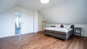 6 Schlafzimmer, Zimmersafe, WLAN, Bettwäsche