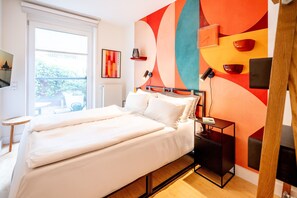 2 bedrooms, in-room safe, WiFi, bed sheets